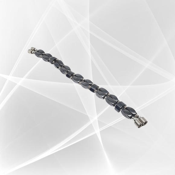 .🎄10/$20. Dark Gray Hematite Beaded Bracelet with Magnetic Closure - Picture 6 of 7